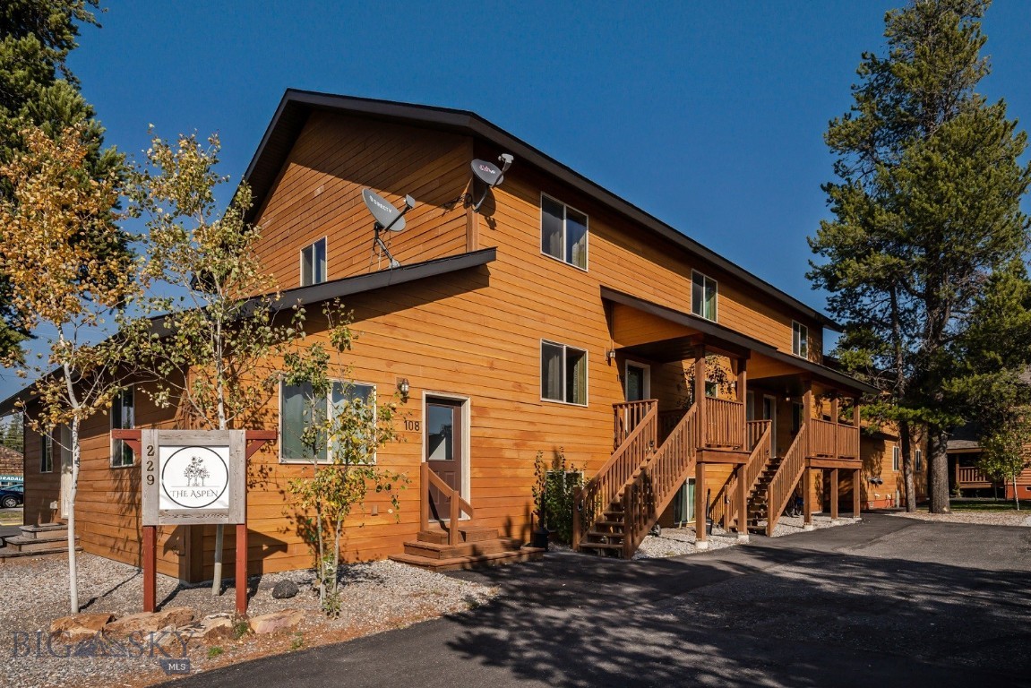 229 N Hayden Street, West Yellowstone