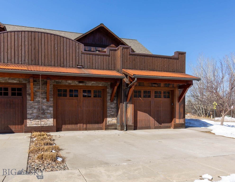 2599 Weeping Rock Lane