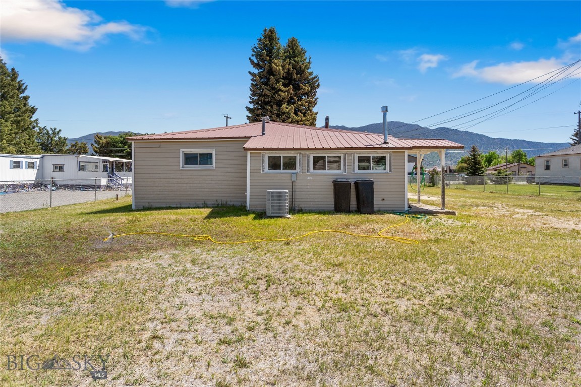 4053 Wynne