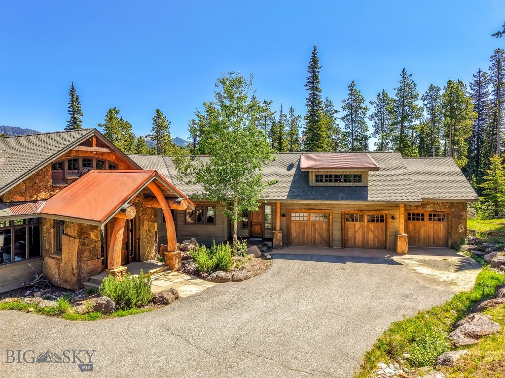 83 Peaks View Drive