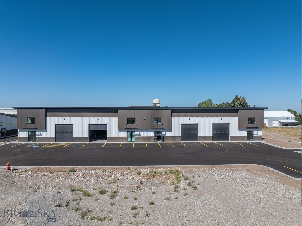 106 Stone River Road 2