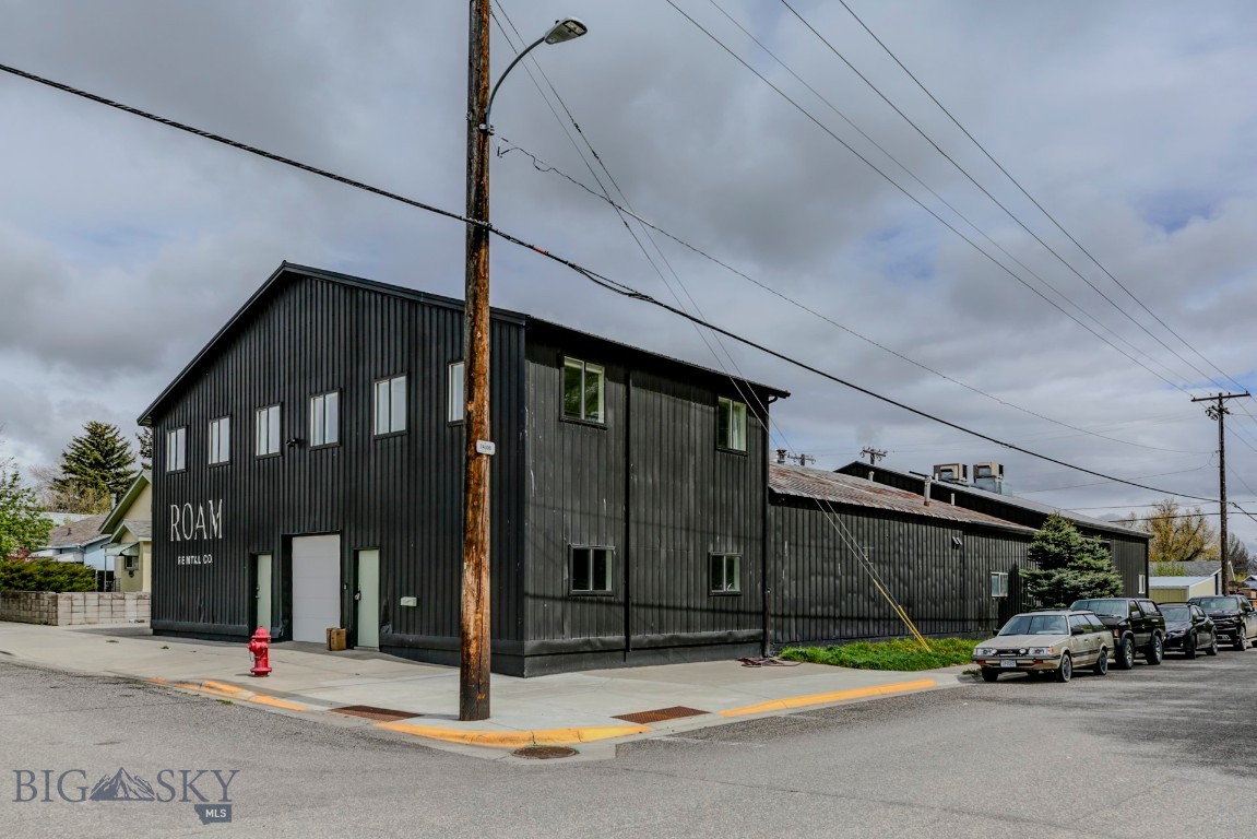 329 S B Street