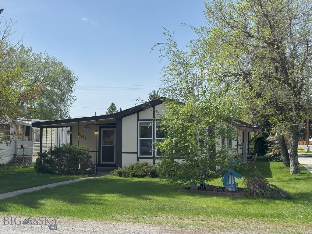 502 Silverbow Avenue