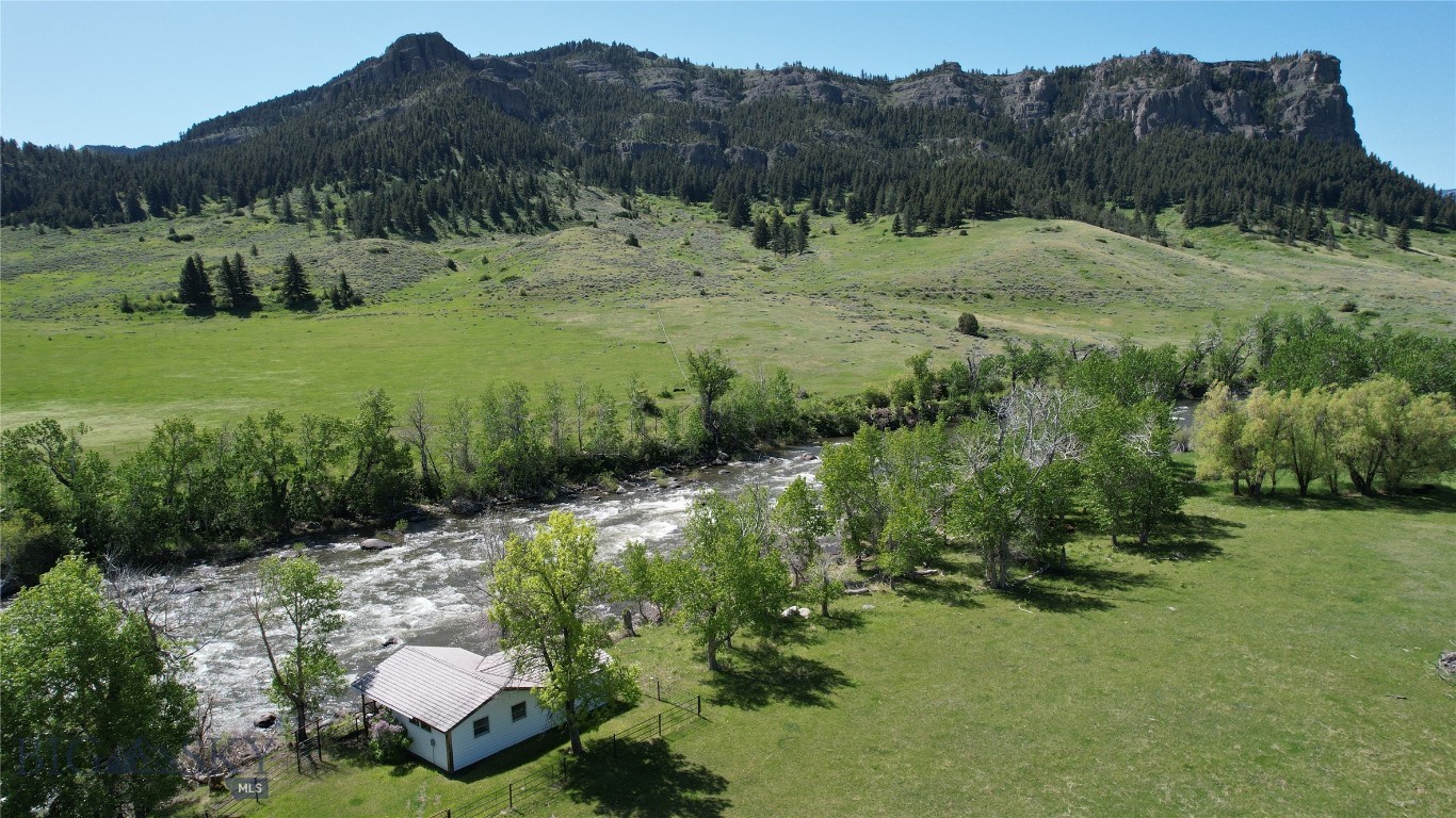 1545 & 1547 Stillwater River Road