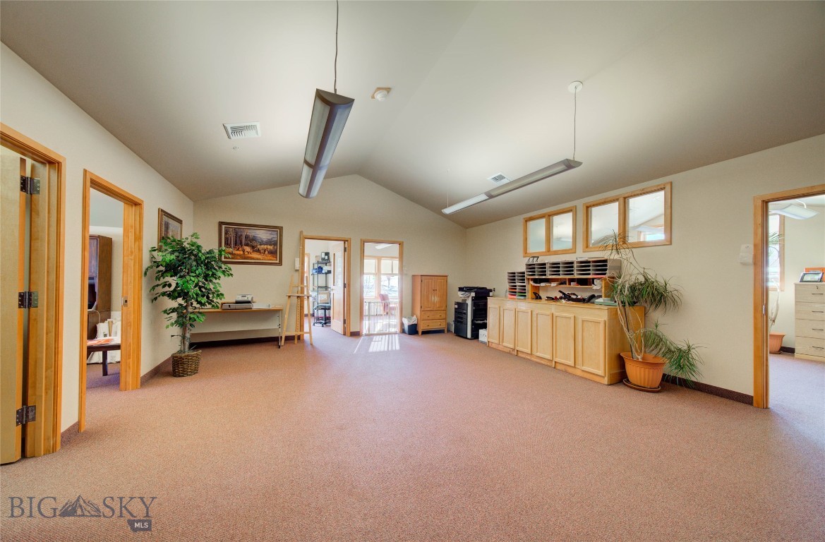 78 Meadow Village E
