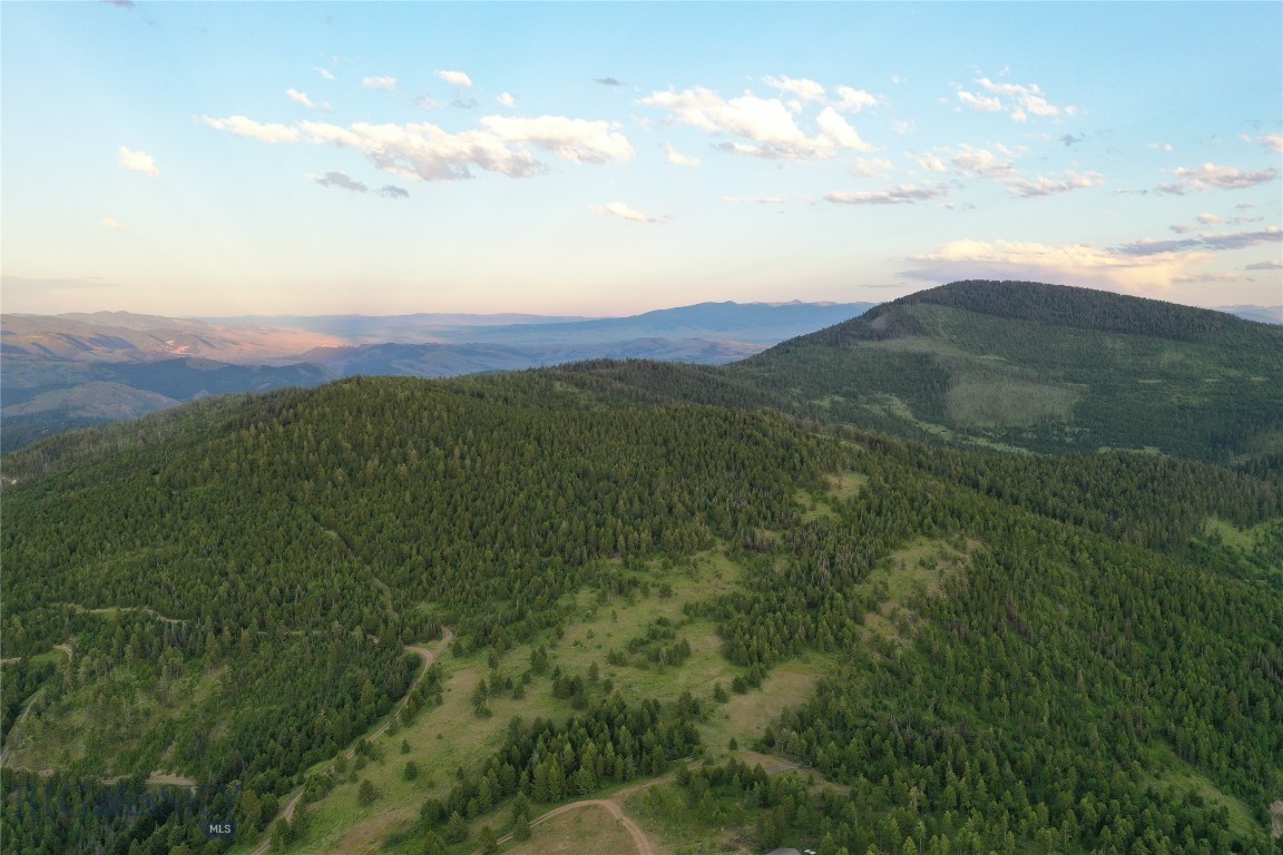 12 Garnet Range Tract