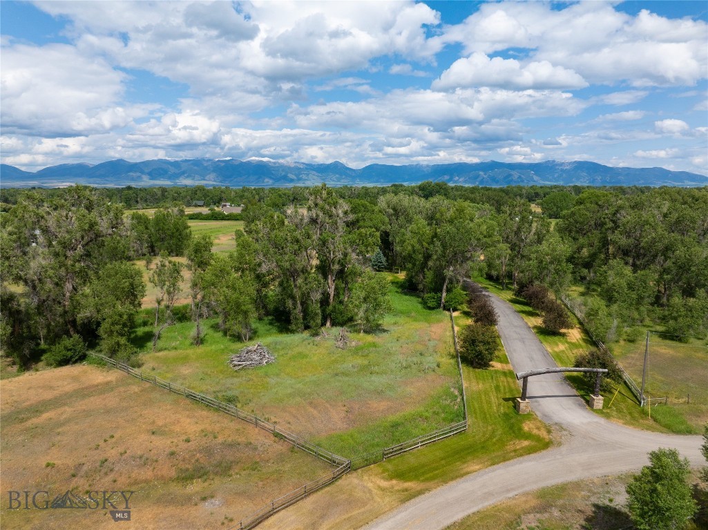 2490 E Cedar Meadows Lane