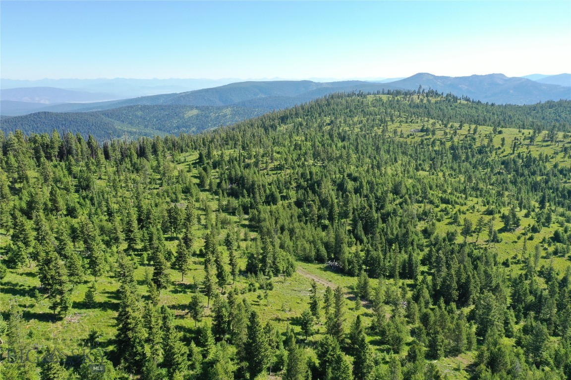 8 Garnet Range Tract