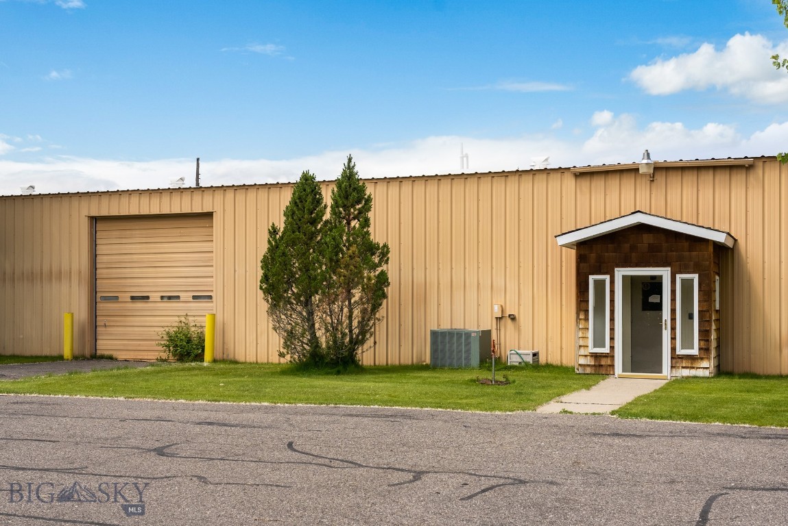 310 Ice Pond Road 4