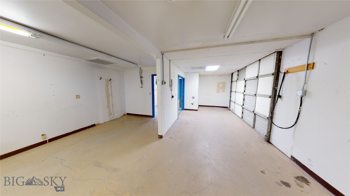 310 Ice Pond Road 4