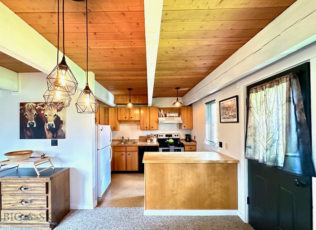 2225 Black Otter Road 23